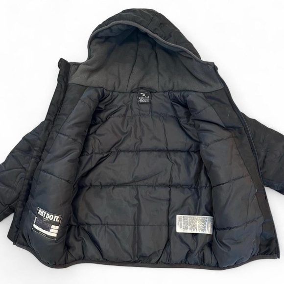 Kids Nike Hooded Puffer Jacket Boys 6M Black Full Zip Front Swoosh Logo 5-6 Year - Picture 2 of 8